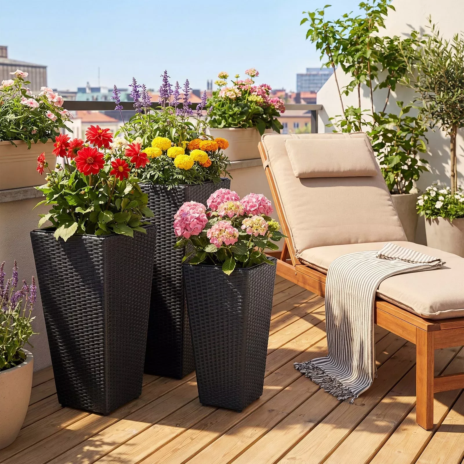 3-piece-wicker-planters-tapered-pp-rattan-plant-boxes-with-plastic-flower-pots-b 3-Piece Wicker Planters Tapered PP Rattan Plant Boxes with Plastic Flower Pots-Black